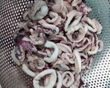 Foto langkah ke 2 dari resep Tumis Cumi Basah Bakso.