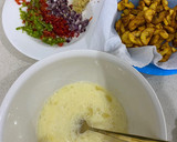 A picture of step 2 of Luncheon plantain fritata.