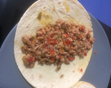 Foto del paso 5 de la receta: Fajitas rellenas de carne picada y pimiento