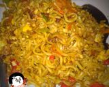 Foto langkah ke 3 dari resep Mie goreng gila (indomie goreng).