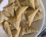 A picture of step 3 of Samosa.