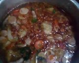Foto langkah ke 8 dari resep Sup ceker bakso dan sambal kecap.