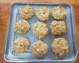 Foto del paso 4 de la receta: Tortitas de arroz y vegetales en freidora de aire