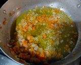 Foto del passaggio 1 della ricetta Ossobuco alla senese