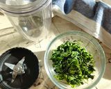 Foto del passaggio 1 della ricetta Prezzemolo essiccato (tritato)