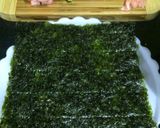 Hình bước làm 7 của món Sushi cá hồi