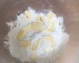 A picture of step 2 of Norfolk Shortcake.