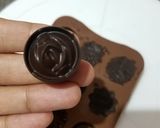 A picture of step 4 of Chocolate nuts 🍫.