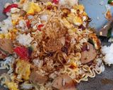 Foto langkah ke 8 dari resep Nasi Goreng Mawut alakadarnya.