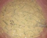 Foto del paso 2 de la receta: Tortillitas de zucchini con cebollitas de verdeo.
