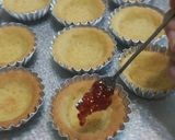 Foto langkah ke 10 dari resep Strawberry Cheese Tart 🧀🍓🍃.