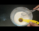 வெண்ணிலா ஸ்பாஞ்ச் கேக் ரெசிபி ஸ்டேப் 4 புகைப்படம்