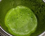 A picture of step 4 of Palak Amla & apple juice.
