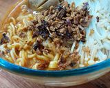 Foto langkah ke 4 dari resep Creamy Ramen Enoki (3 bahan saja).
