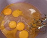 Foto langkah ke 3 dari resep Bolu Singkong Kukus.