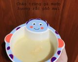 Hình bước làm 3 của món Cháo trứng gà mướp hương phô mai rắc