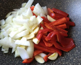 Foto del paso 1 de la receta: Arroz marinero (paella exprés)