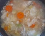 Foto langkah ke 3 dari resep Sop Ayam Gurih Simpel.