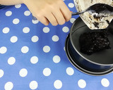 Foto del paso 4 de la receta: Tarta de Oreo | Sin Horno y sin gelatina o grenetina | Fácil y Deliciosa 🍰