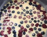 Clafoutis ai frutti di bosco passaggio 3 foto