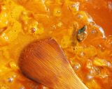 A picture of step 3 of Crab curry.