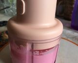 A picture of step 2 of Rose lassi.