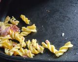 Foto langkah ke 8 dari resep Macaroni cheese happy call.