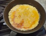 Une image de l'étape 5 de Omurice (ou omelette fourrée).