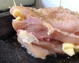 Foto del paso 3 de la receta: Suprema de pollo rellena con papá y boniato al horno 🙌🏼