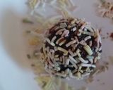 Aszalt szilvás-diós golyók recept fázis 4 fotója