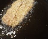 A picture of step 2 of Chicken Schnitzel.