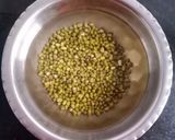 A picture of step 1 of Cornflakes Chevdo / Chivda.