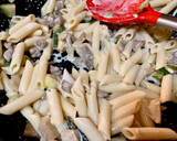 Foto del paso 3 de la receta: Macarrones boloñesa con verduras y crema de queso
