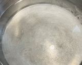 A picture of step 1 of Mozzarella and Tomato Penne Lemon Salad.