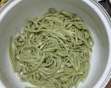 Foto del paso 3 de la receta: Spaghettis monocromáticos