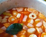 Foto langkah ke 2 dari resep Tomyum baso seafood.