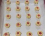 Cara Membuat Strawberry Thumbprint Cookies 4