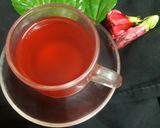 A picture of step 3 of Hibiscus flower tea.