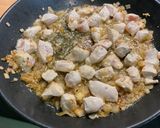 Une image de l'étape 10 de Panais et courgettes au poulet et bouillon de champignons.