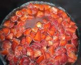 Foto langkah ke 1 dari resep Strawberry Cheesecake (No bake).