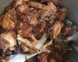 รูปขั้นตอนการทำที่ 4 ของ แกงหน่อไม้ดองใส่ไก่(แก๋งหน่อส้มใส่จิ้นไก่)
