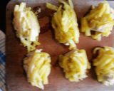 Foto langkah ke 2 dari resep Kentang  Sosis Goreng ala Korea.