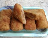 Foto langkah ke 4 dari resep Risoles isi Kentang Wortel Kornet.