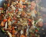 Foto del paso 7 de la receta Conejo guisado con salsa de setas llanegas y verduras