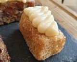 Foto del paso 11 de la receta: Torrijas de pan de focaccia de canela con ganache de chocolate blanco