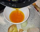Foto del paso 4 de la receta Tortilla de patatas con pimiento y chorizo