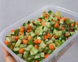 Foto langkah ke 2 dari resep 46. Acar Timun Wortel tanpa Cuka dari resep warisan keluarga.