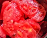A picture of step 2 of Aloo bhindi.