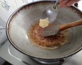 A picture of step 1 of Butterscotch lassi (without sugar).