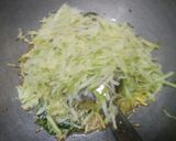 A picture of step 4 of Raw mango rice.